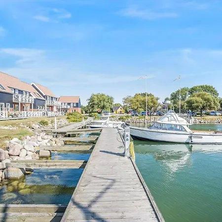 4115-borre-klintholm-havneby-15 Borre